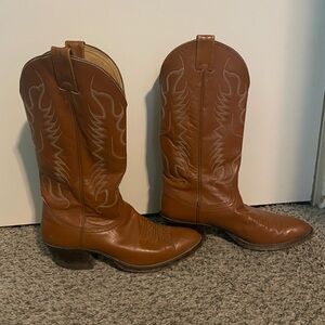 Nocona Tan Leather Boots